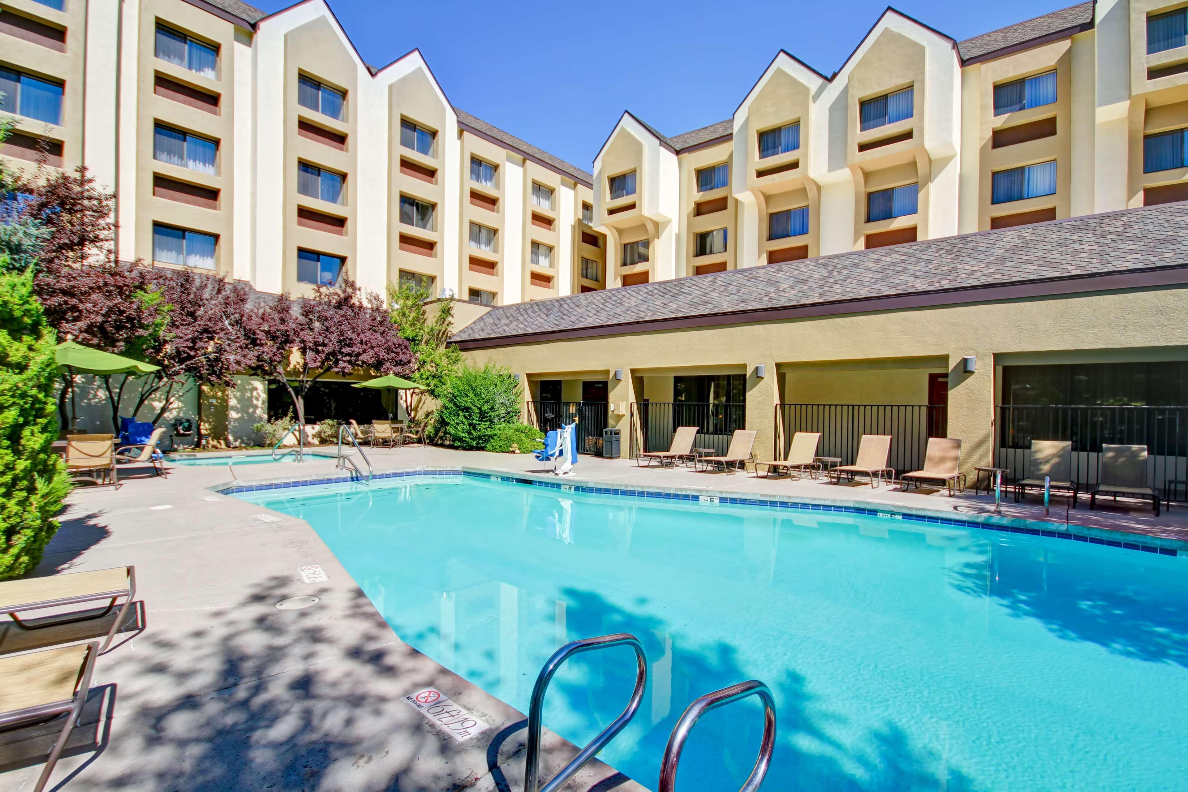 Doubletree By Hilton Hotel Flagstaff Eksteriør bilde
